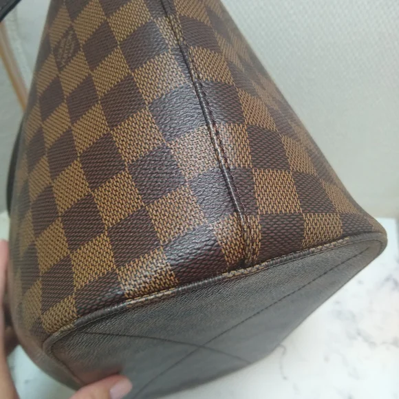 Authentic Louis Vuitton Sienna Damier Ebene MM Crossbody Bag with Strap - Picture 7 of 14